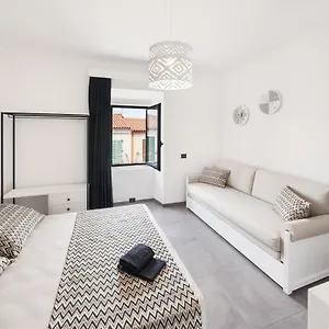 La Maison Del Corso Affittacamere Santa Teresa di Gallura